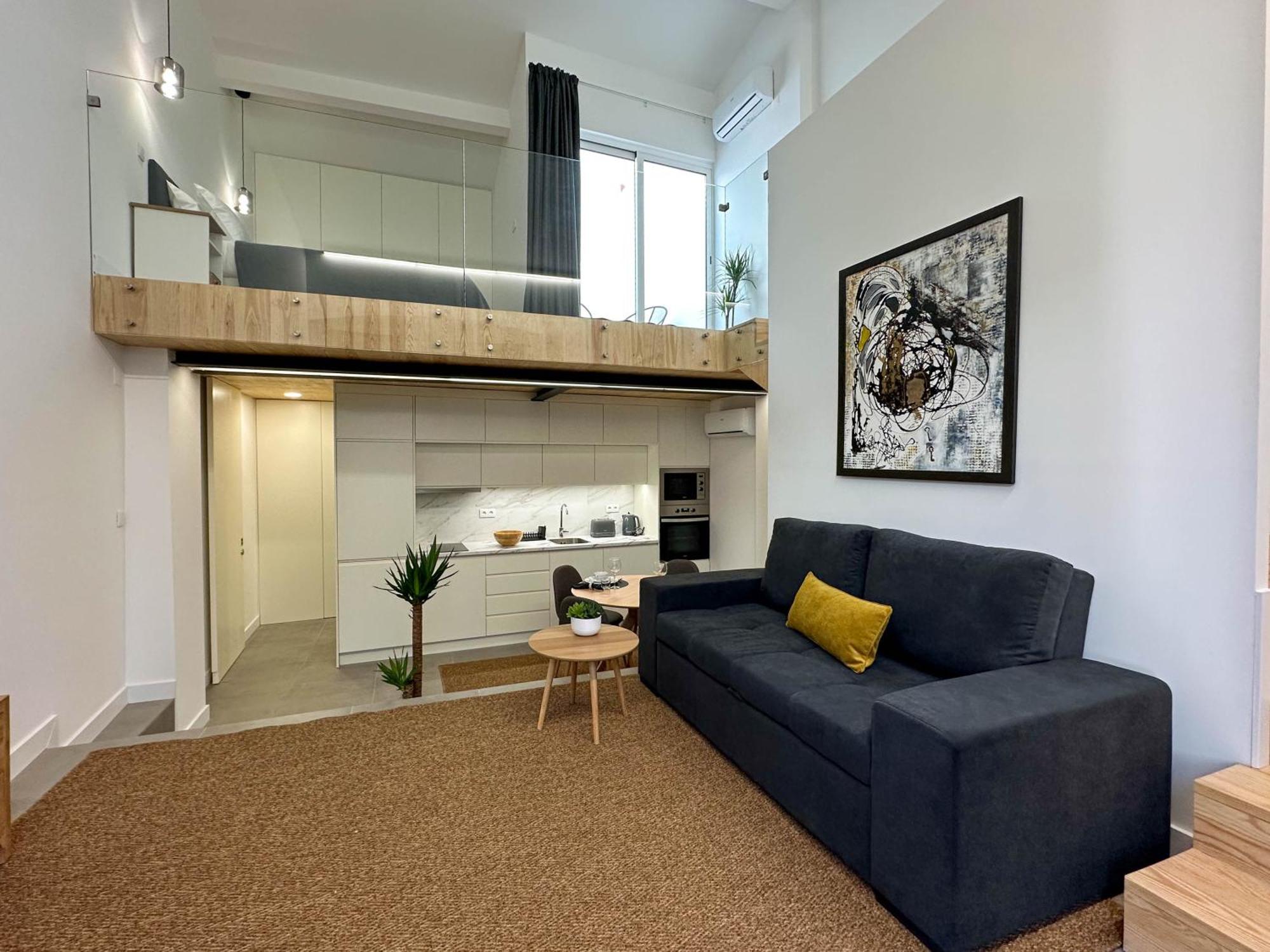 Apostolos Loft